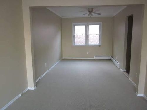 8208 Brevoort St, Kew Gardens, NY, 11415-2602 | Card Image