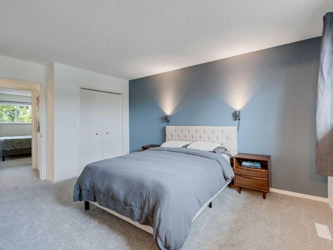 683 Strathcona Dr Sw, House other with 4 bedrooms, 3 bathrooms and 4 parking in Calgary AB | Image 22