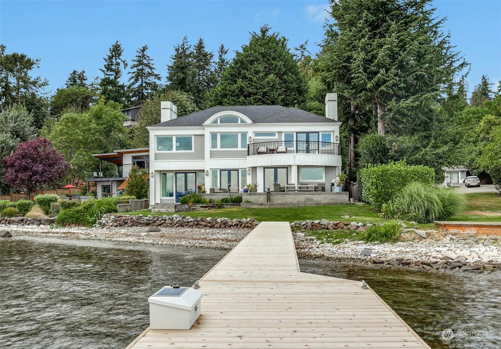 Juanita Dr, Kirkland, WA 98034
