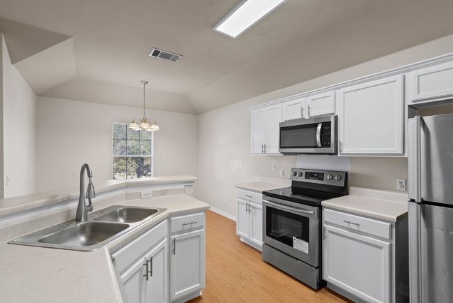 APT-621 - 3301 El Salido Pkwy, Home with 2 bedrooms, 2 bathrooms and 2 parking in Cedar Park TX | Image 9