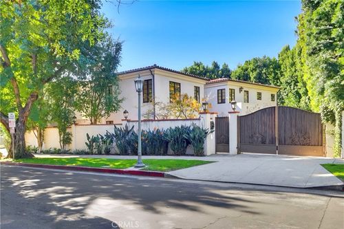 1805 Outpost Dr, Los Angeles, CA, 90068-3721 | Card Image