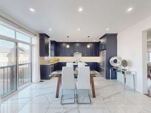 62 Kentledge Ave, Holland Landing, ON, L9N0V9 | Card Image