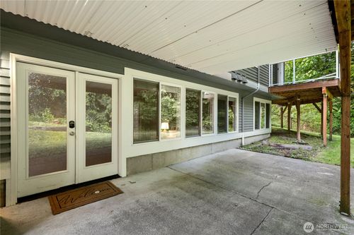 b-820 173rd Avenue Ne, Bellevue, WA, 98008 | Card Image