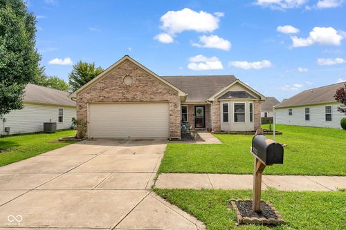9733 Centennial Ct, Avon, IN, 46123-9593 | Card Image