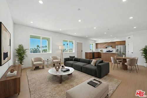 502-1717 Winona Blvd, Los Angeles, CA, 90027-3801 | Card Image