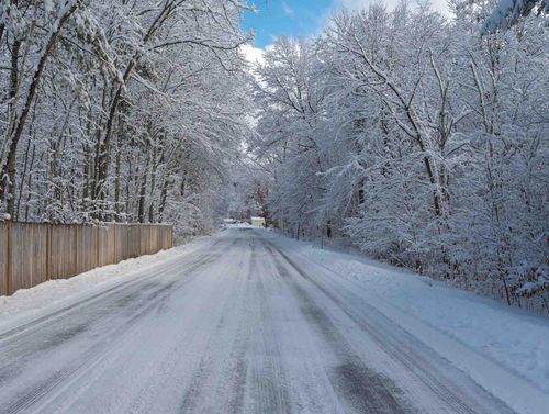 22 Olde Country Village Rd, Londonderry, NH, 03053-3822 | Card Image