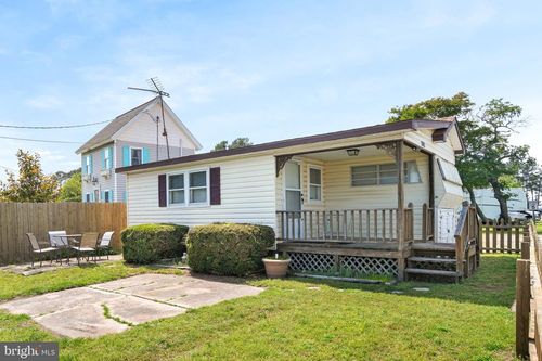 8096 Mire Pond One, CHINCOTEAGUE, VA, 23336-1425 | Card Image