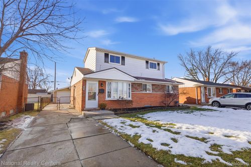 16021 Dugan St, Roseville, MI, 48066-1480 | Card Image