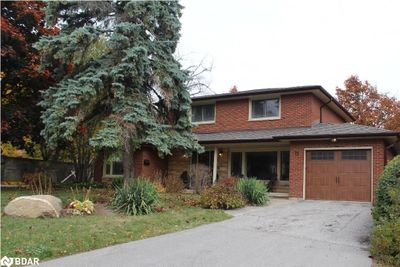 15 Rodney St, House other with 4 bedrooms, 3 bathrooms and 3 parking in Barrie ON | Image 1