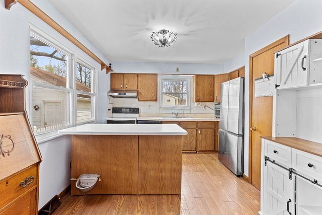 kitchen with island | Image 15