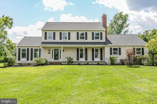 21 Sleepy Hollow Lane, BELLE MEAD, NJ, 08502 | Card Image