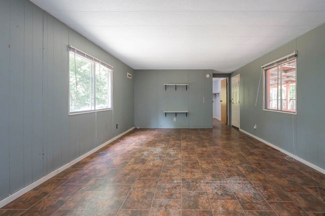 3381 208 St, House other with 3 bedrooms, 2 bathrooms and 9 parking in Langley BC | Image 17