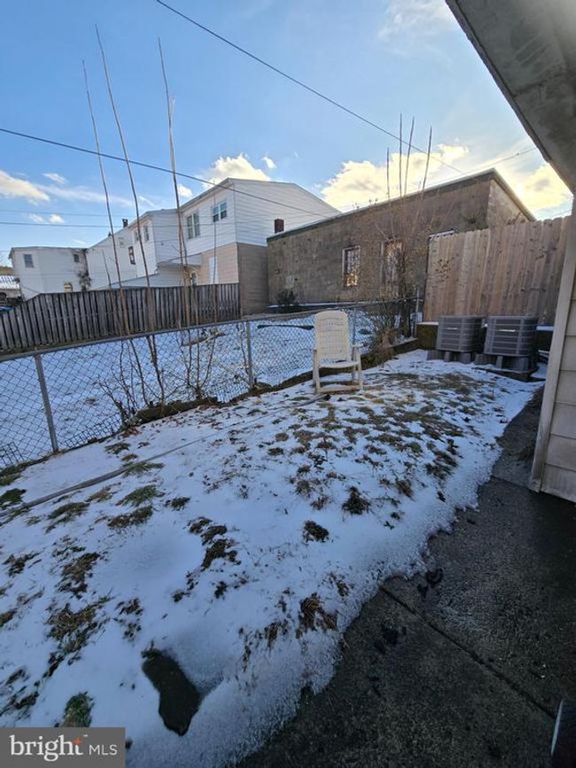 338 East Ave, House other with 4 bedrooms, 2 bathrooms and null parking in MOUNT CARMEL PA | Image 27