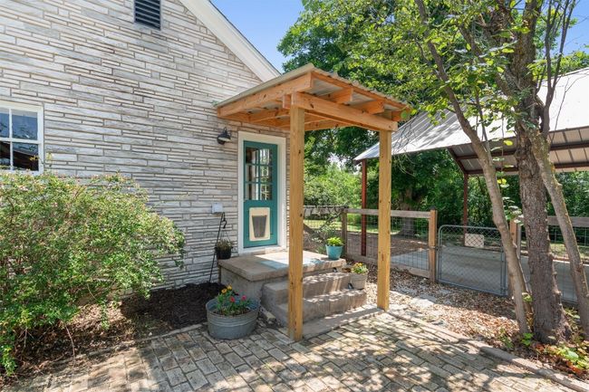 1922 W Lake Dr, House other with 3 bedrooms, 2 bathrooms and 6 parking in Taylor TX | Image 31