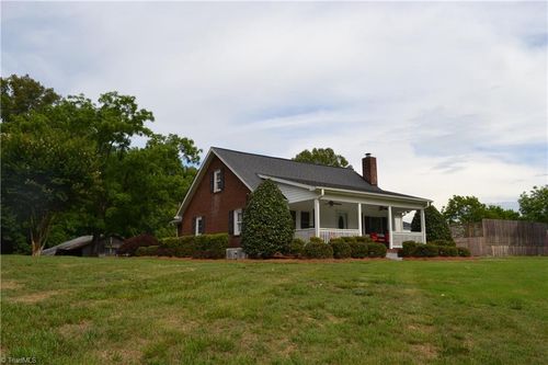 140 Beth Rd, Madison, NC, 27025-7639 | Card Image