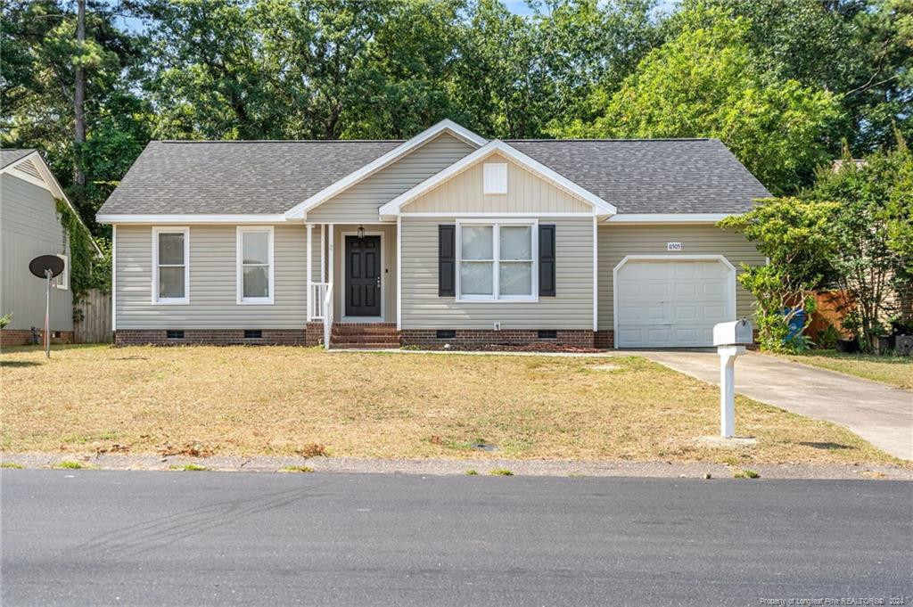 Rhemish Dr, Fayetteville, NC 28304