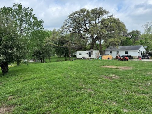 103 Reiffert St, Cuero, TX, 77954-2316 | Card Image