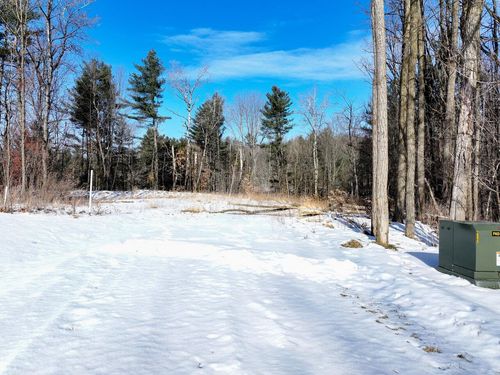 88 Susie Wilson Rd, Essex, VT, 05452-2808 | Card Image