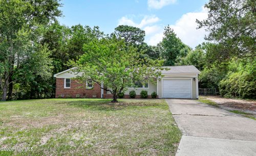 122 Silva Terra Dr, Wilmington, NC, 28412-2318 | Card Image