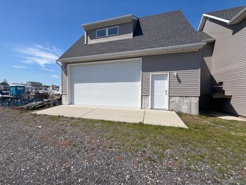 217 S Ketcham Avenue, Babylon, NY, 11701 | Card Image
