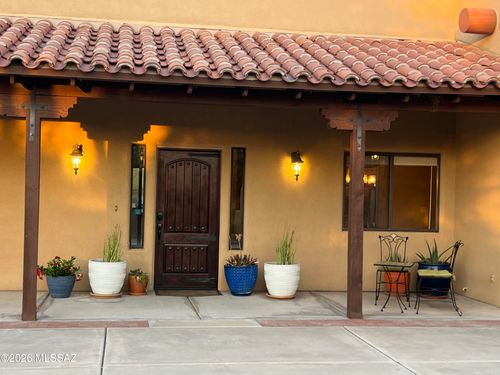 2825 W Lambert Ln, Tucson, AZ, 85742-9071 | Card Image