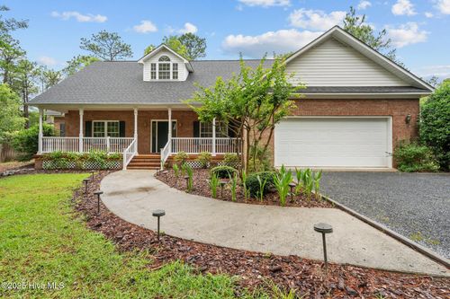 10 Lodge Pole Ln, Pinehurst, NC, 28374-9350 | Card Image