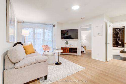 304-231 Fort York Boulevard, Toronto, ON, M5V1B2 | Card Image