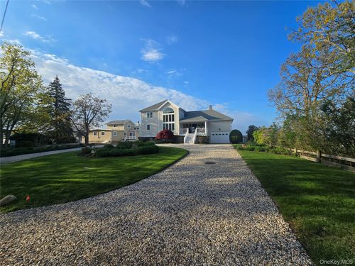 83 Hampton Rd, Southampton, NY, 11968 | Card Image