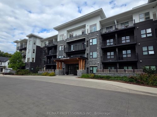 132-110 Fergus Ave, Kitchener, ON, N2A0K9 | Card Image