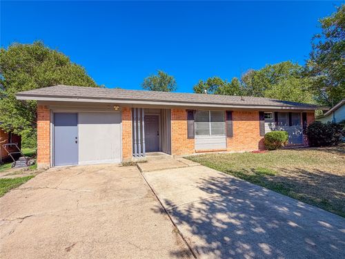 2608 Linda Dr, Ennis, TX, 75119-7616 | Card Image