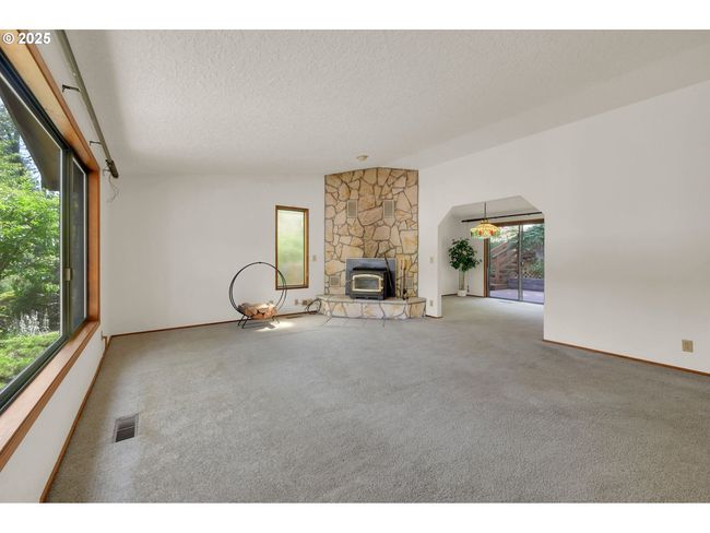 1770 W 28 Th Ave, House other with 3 bedrooms, 2 bathrooms and 2 parking in Eugene OR | Image 8