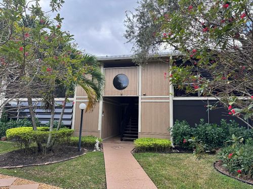 207-7128 Ashmont Cir, Tamarac, FL, 33321-7861 | Card Image