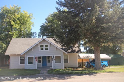 880 Main St, Meeker, CO, 81641-3351 | Card Image