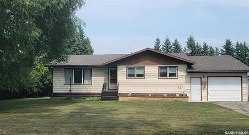 240 2nd Ave Nw, Preeceville, SK, S0A0L1 | Card Image