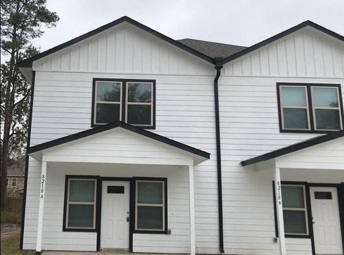 a-8218 Parker Rd, Houston, TX, 77078-1719 | Card Image