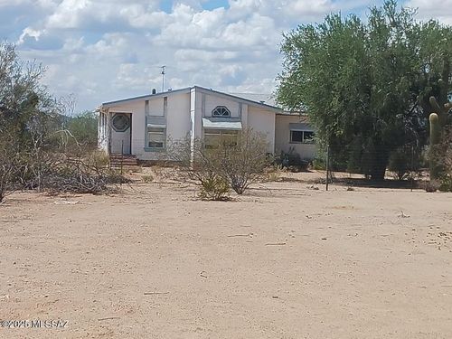 6475 N Sanders Rd, Tucson, AZ, 85743-8922 | Card Image