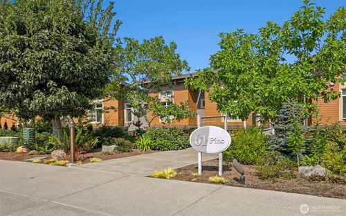 apt-217-61 Pine St, Edmonds, WA, 98020-7242 | Card Image