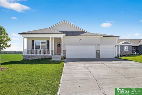8523 S 63rd St, Papillion, NE, 68157-2268 | Card Image