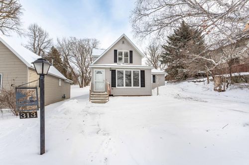 313 3rd St Se, Pelican Rapids, MN, 56572-4603 | Card Image