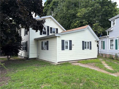 220 Dunnell Ave, Pawtucket, RI, 02860-3649 | Card Image