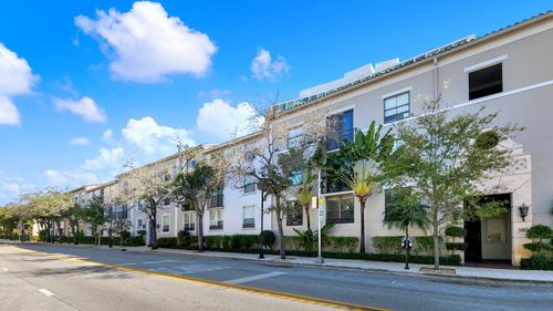 102-580 S Sapodilla Ave, West Palm Beach, FL, 33401-4199 | Card Image