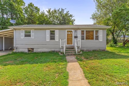 16 N Alexander St, Farmington, MO, 63640-1902 | Card Image