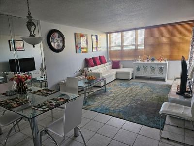 436 - 1801 S Ocean Dr, Condo with 1 bedrooms, 1 bathrooms and null parking in Hallandale Beach FL | Image 3