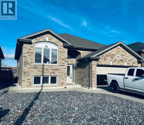 lower-3817 Zanzibar Cres, Windsor, ON, N9G0A9 | Card Image