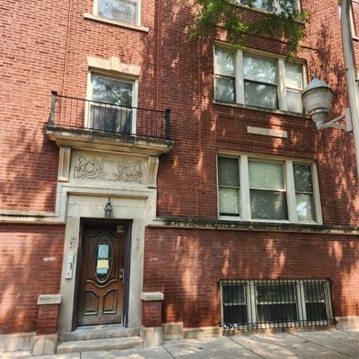 204 - 4847 S Vincennes Street, Condo with 3 bedrooms, 2 bathrooms and null parking in Chicago IL | Image 2