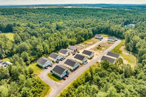 18-127 Isinglass Cir, Barrington, NH, 03825-2300 | Card Image