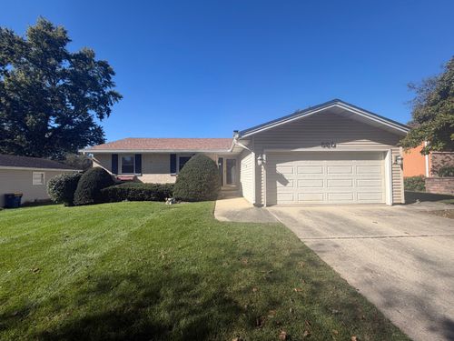 980 Iroquois Dr, Elgin, IL, 60120-3134 | Card Image