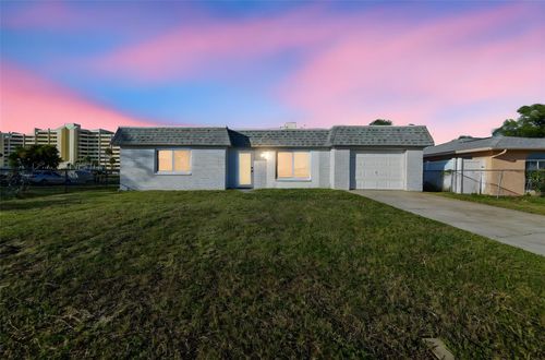 6009 Beverly Dr, HUDSON, FL, 34667-1507 | Card Image