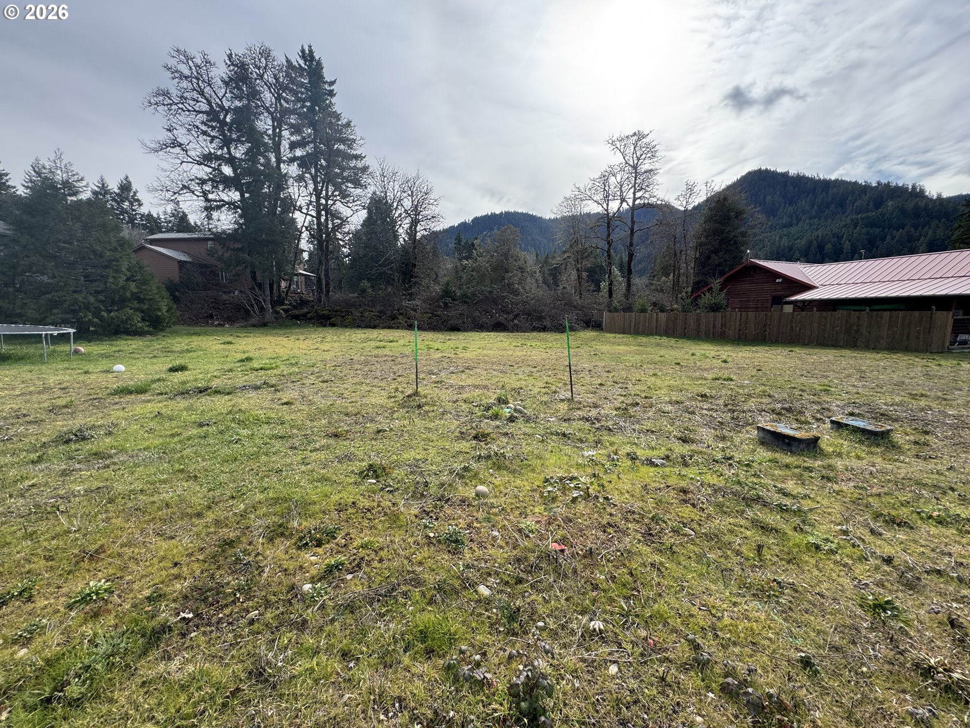 Land in Oakridge 3