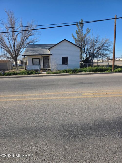 206 E Maley, Willcox, AZ, 85643 | Card Image